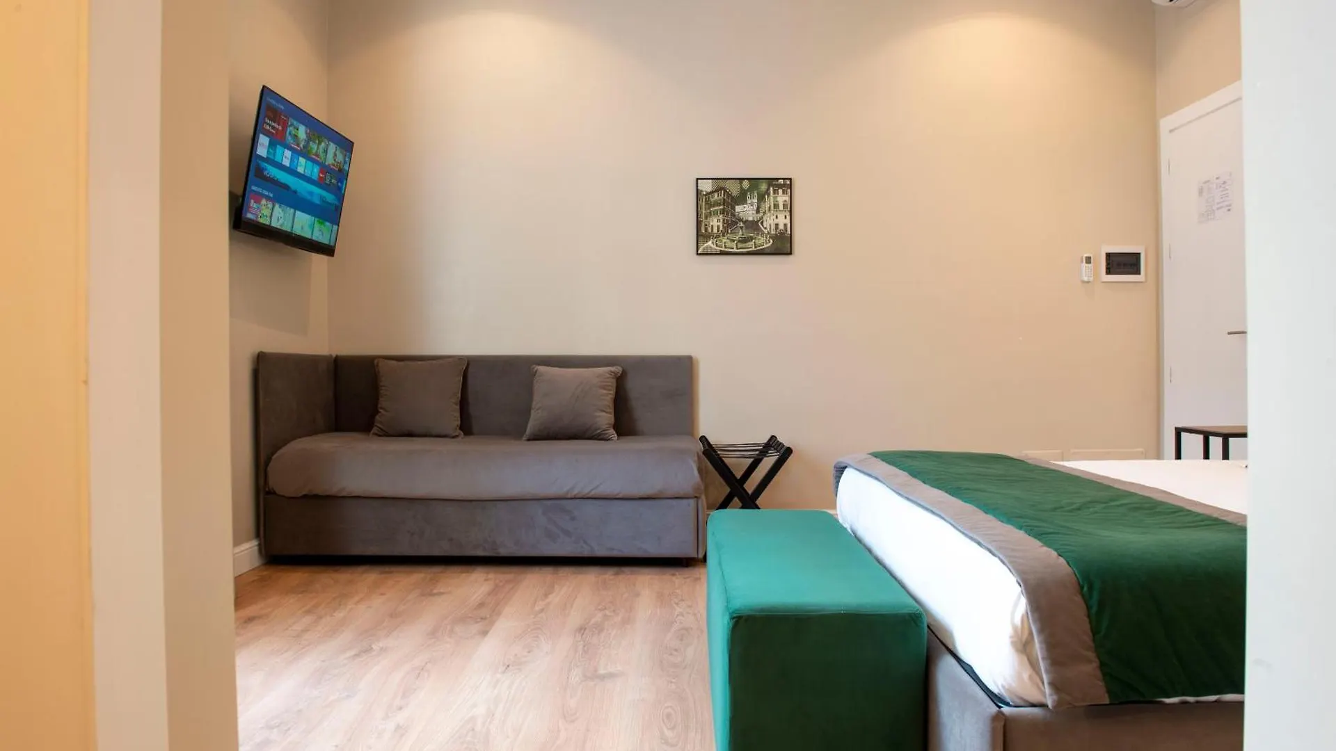Ad Suites Nazionale Rome 0*,