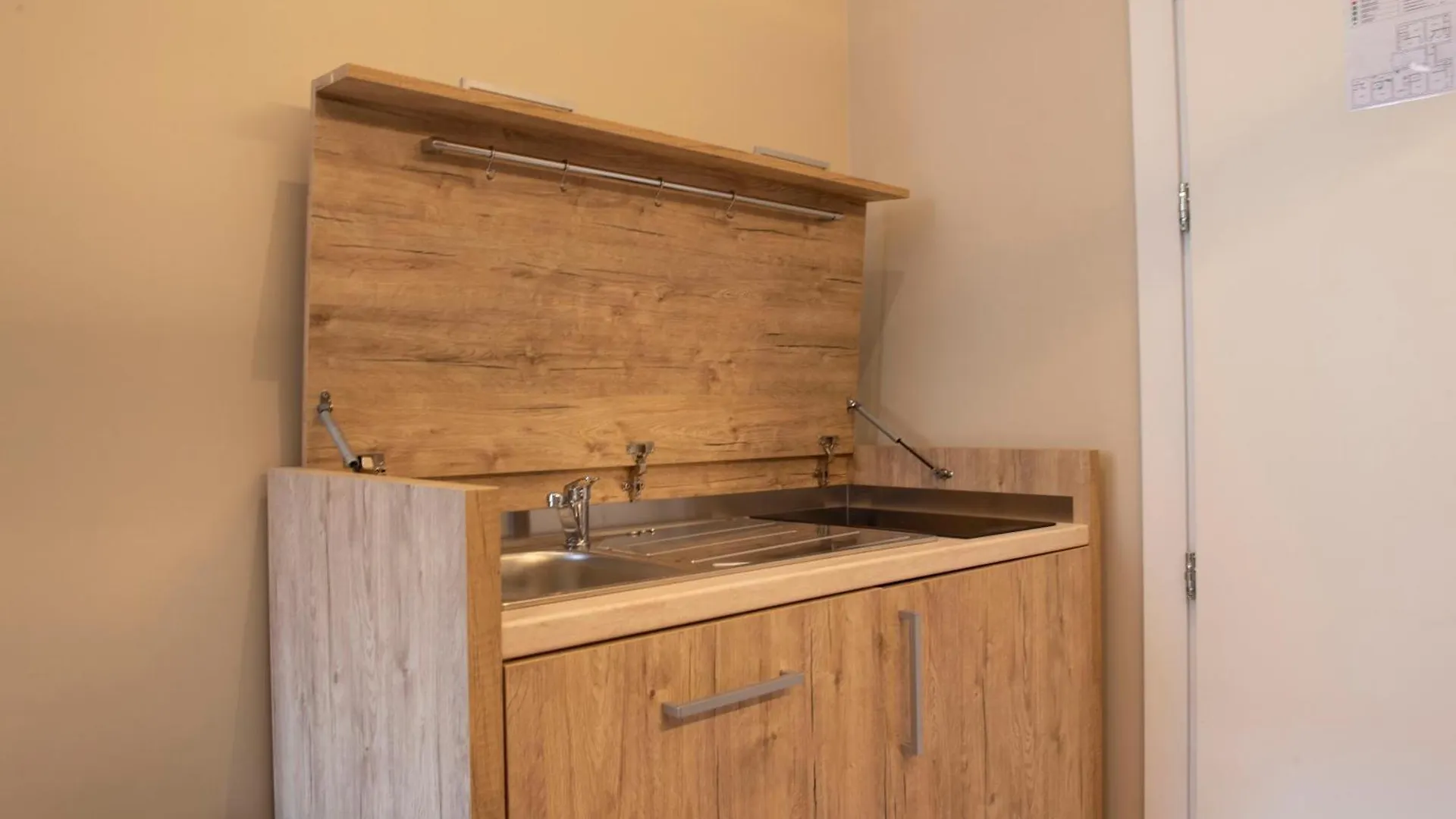 Konukevi Ad Suites Nazionale Roma İtalya