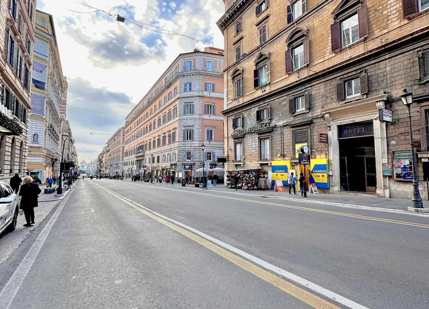 Ad Suites Nazionale Roma 0*,  İtalya